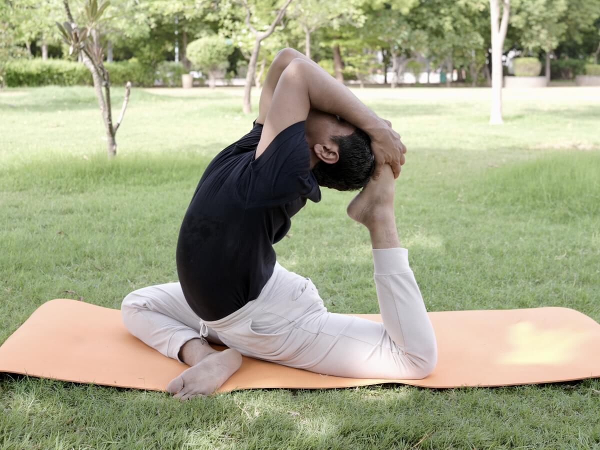Purna Rajkapotasana
